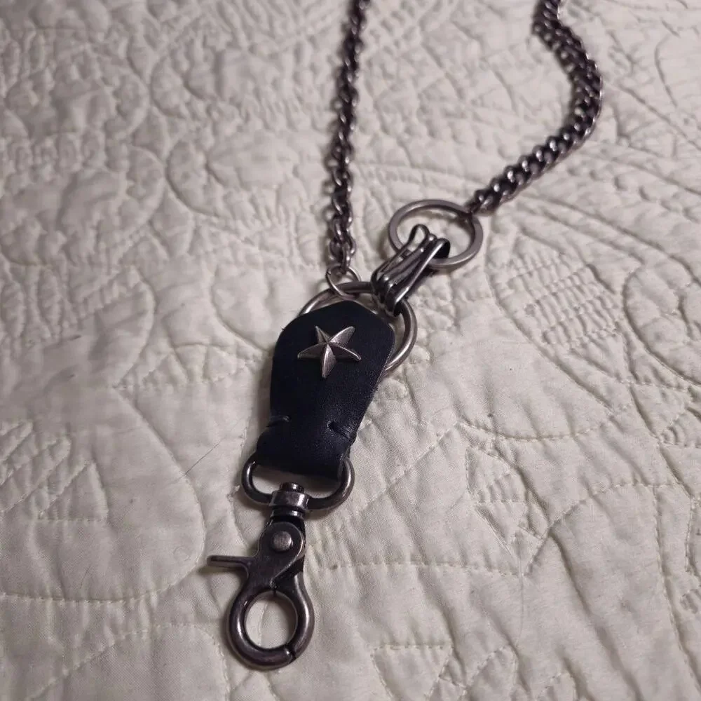 Double Wallet Chain – Gunmetal Star Fob